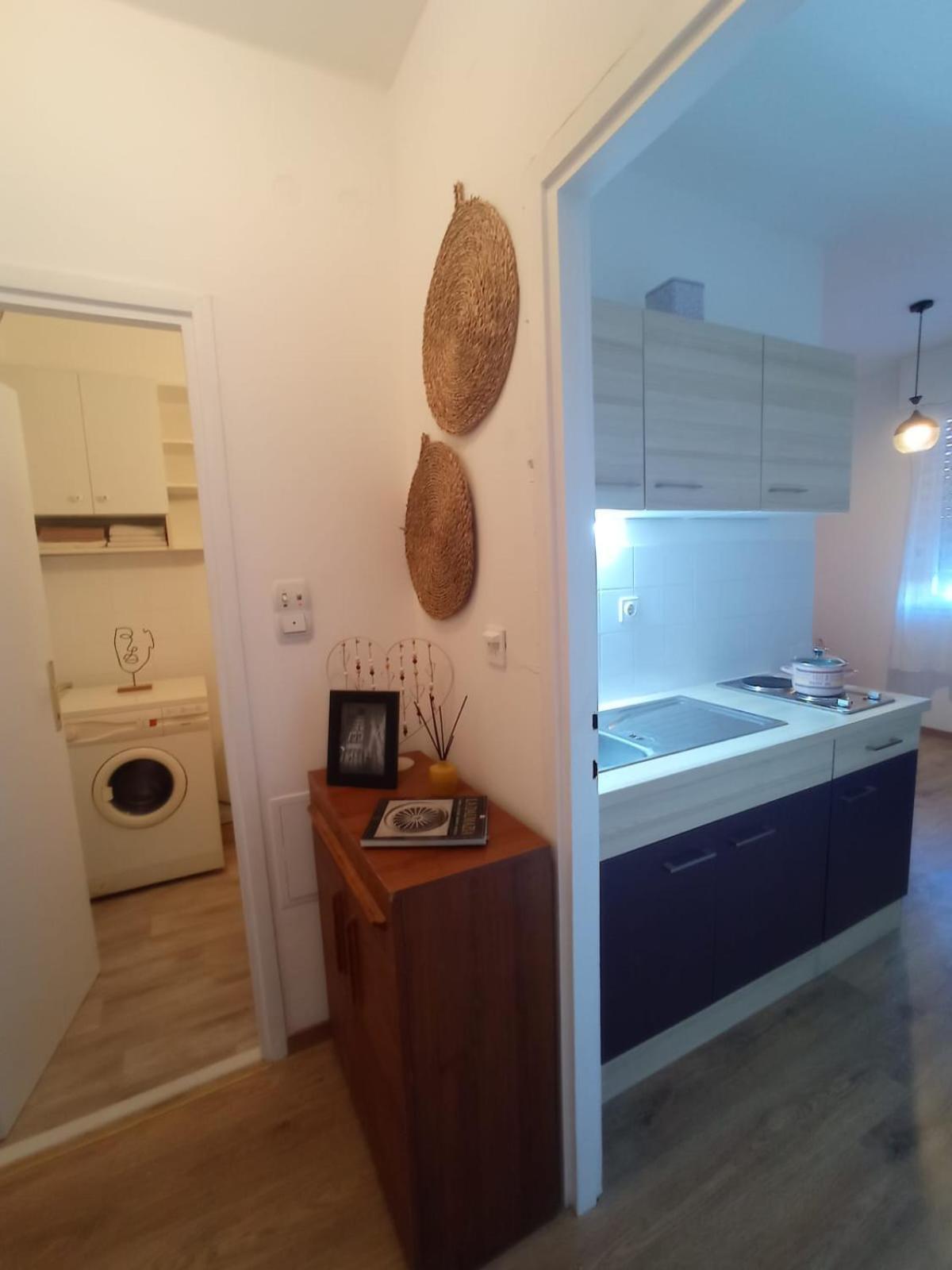 Tesla Apartment สปลิท ภายนอก รูปภาพ