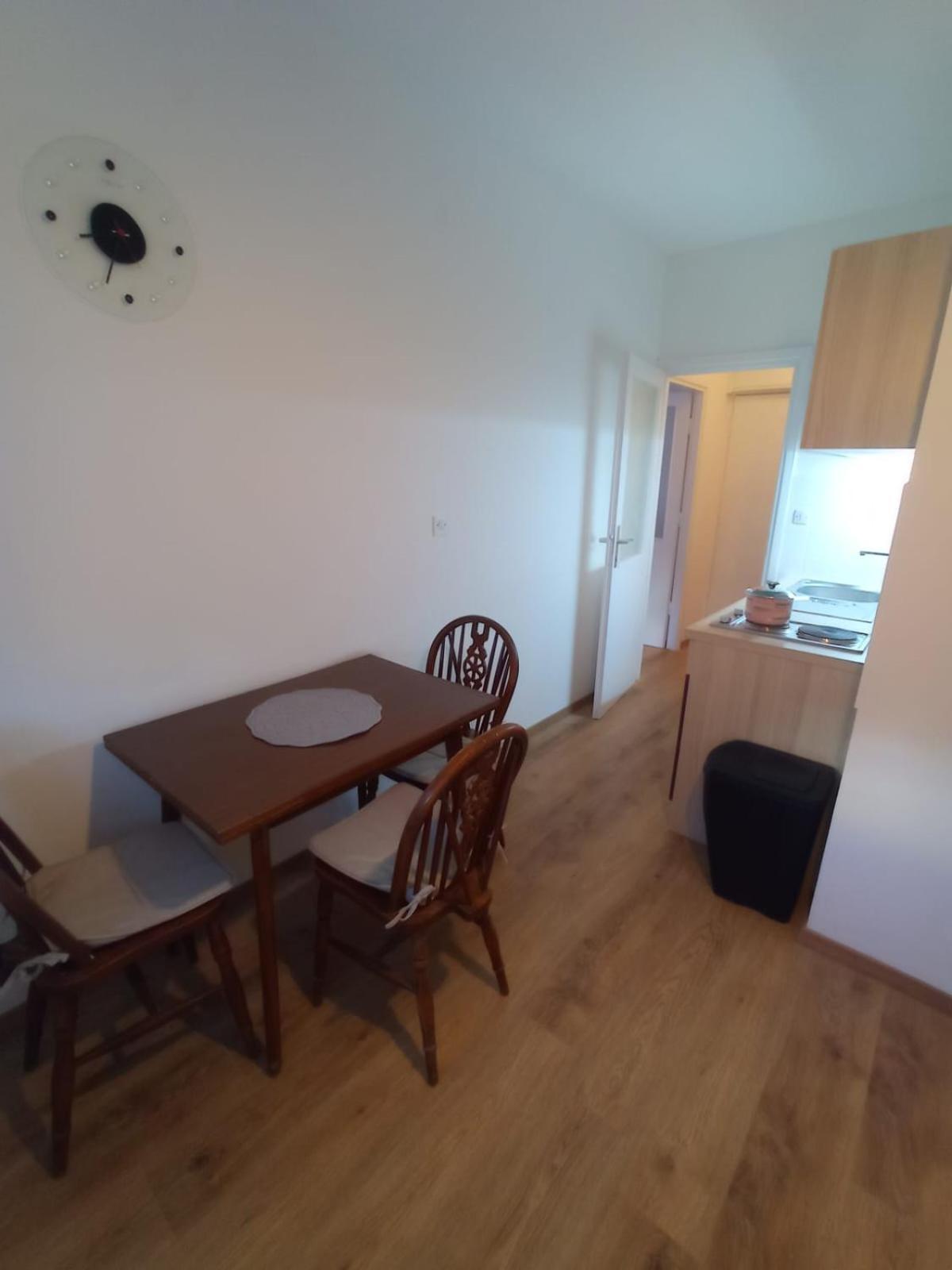 Tesla Apartment สปลิท ภายนอก รูปภาพ